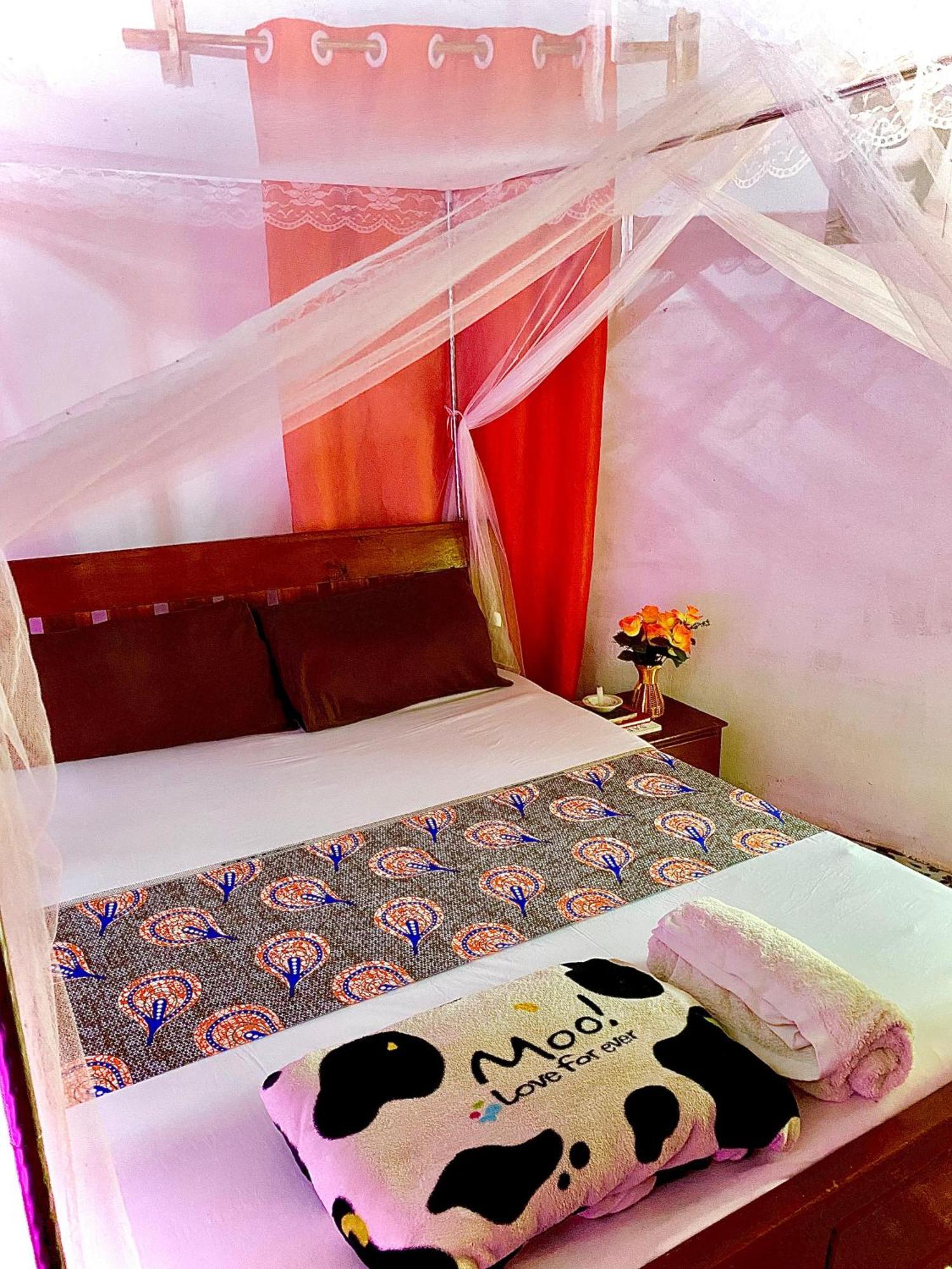 African Hut Tiny Cottage Diani Beach Zewnętrze zdjęcie